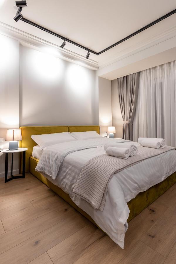 Night Inn Тирана Екстер'єр фото