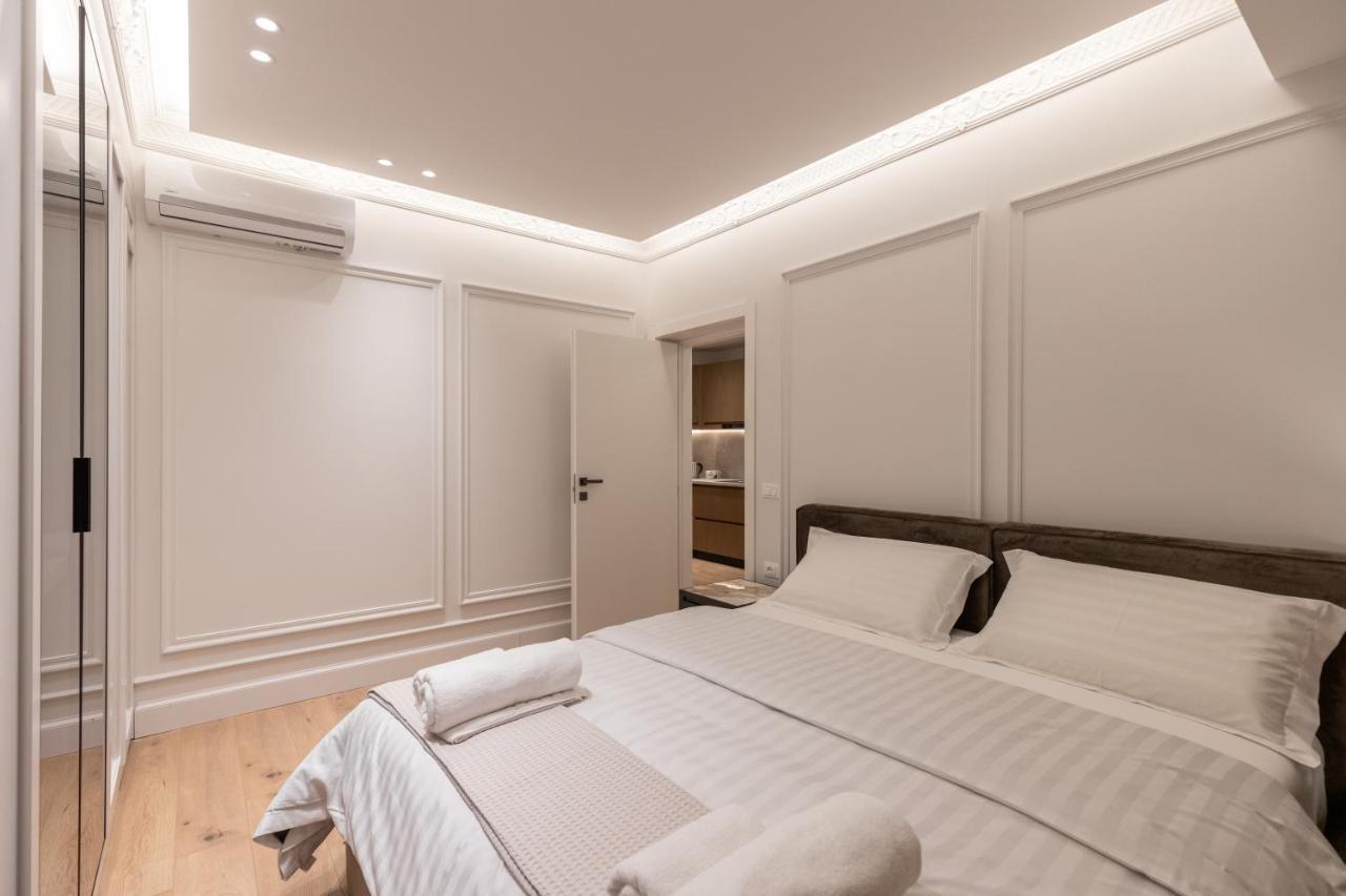 Night Inn Тирана Екстер'єр фото
